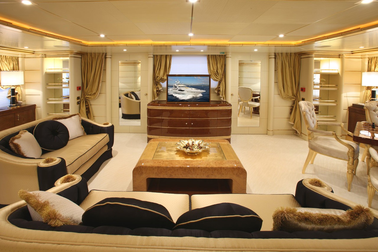 royal yacht platinum room